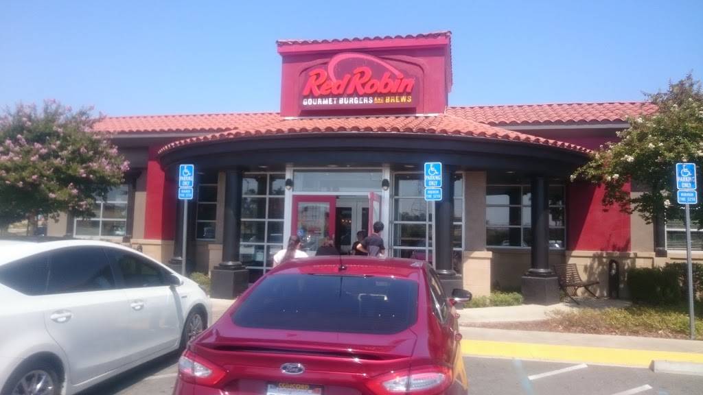 Red Robin Gourmet Burgers and Brews | restaurant | 2385 Sand Creek Rd, Brentwood, CA 94513, USA | 9255169020 OR +1 925-516-9020