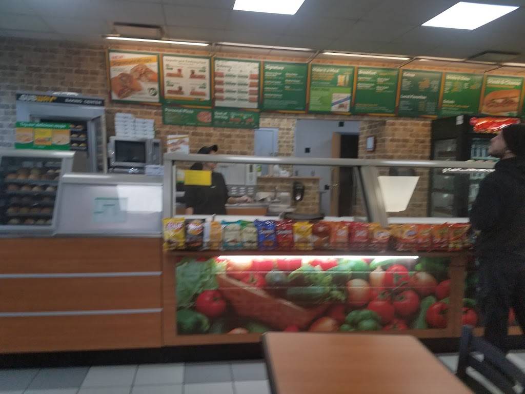 Subway Restaurants | restaurant | 1001 Woodale Road Shell Gas C Store, Wood Dale, IL 60191, USA | 6308476503 OR +1 630-847-6503