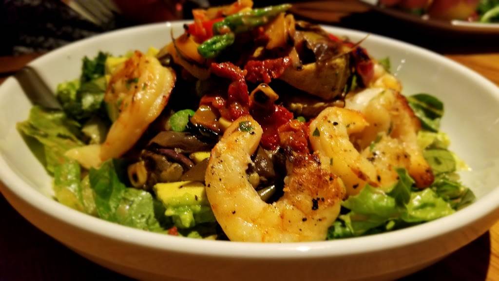 California Pizza Kitchen at Ventura | restaurant | 3301 E Main St #1150, Ventura, CA 93003, USA | 8056395060 OR +1 805-639-5060