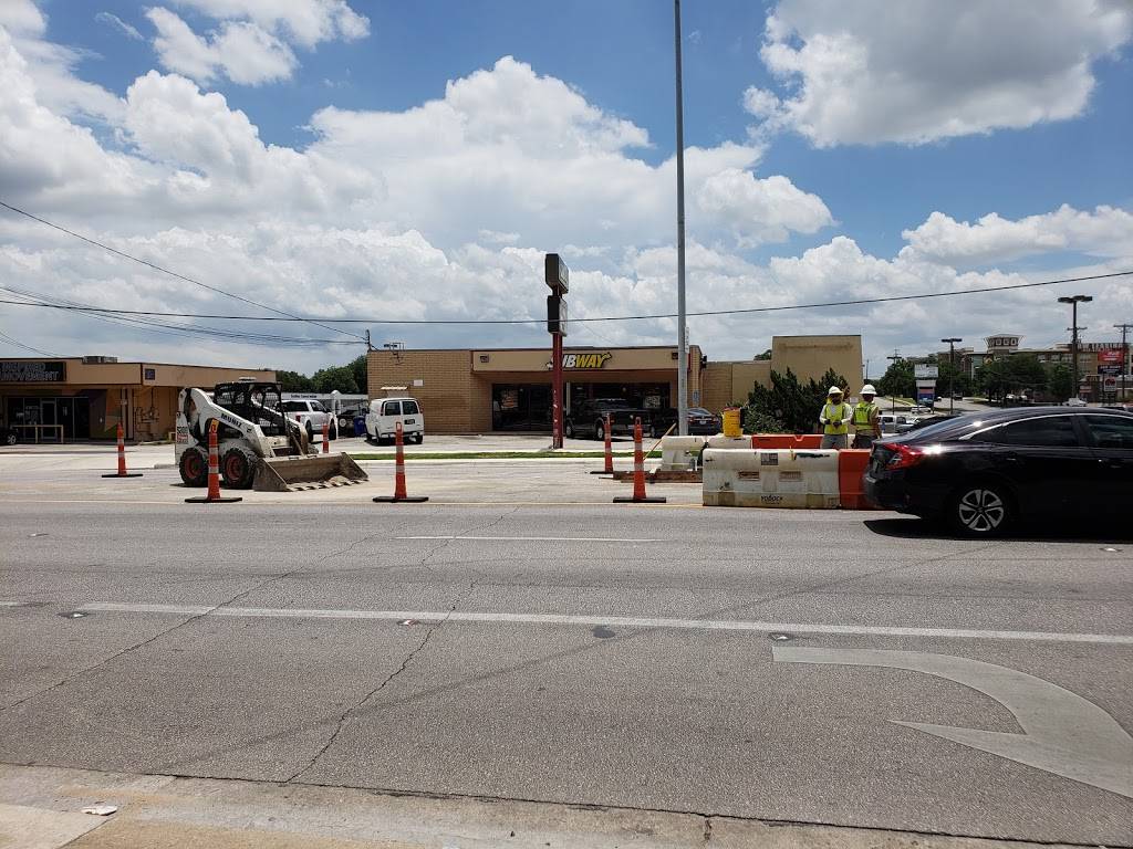 Subway Restaurants | restaurant | 2315 S Congress Ave, Austin, TX 78704, USA | 5124439339 OR +1 512-443-9339