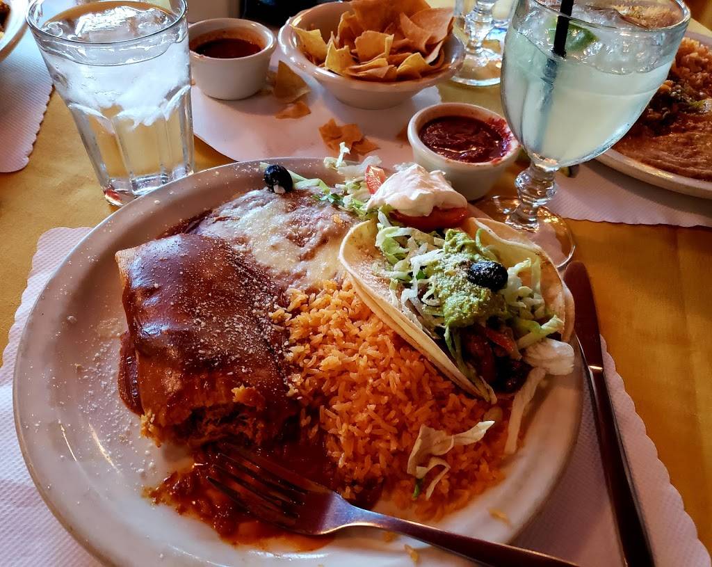 Manuels Mexican Restaurant | restaurant | 261 Center Ave, Aptos, CA 95003, USA | 8316884848 OR +1 831-688-4848