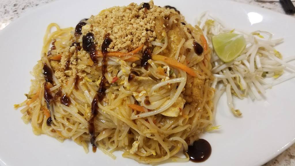 Saigon House Restaurant | restaurant | 2169 Wyandotte St W, Windsor, ON N9B 1K1, Canada | 5199778988 OR +1 519-977-8988