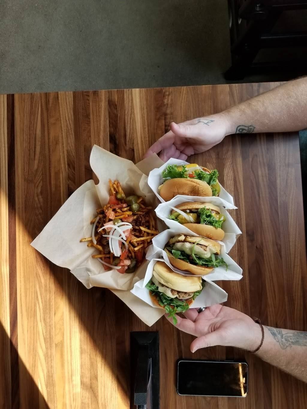 Burger Pig | restaurant | 11 NE 6th St, Oklahoma City, OK 73104, USA | 4052520606 OR +1 405-252-0606