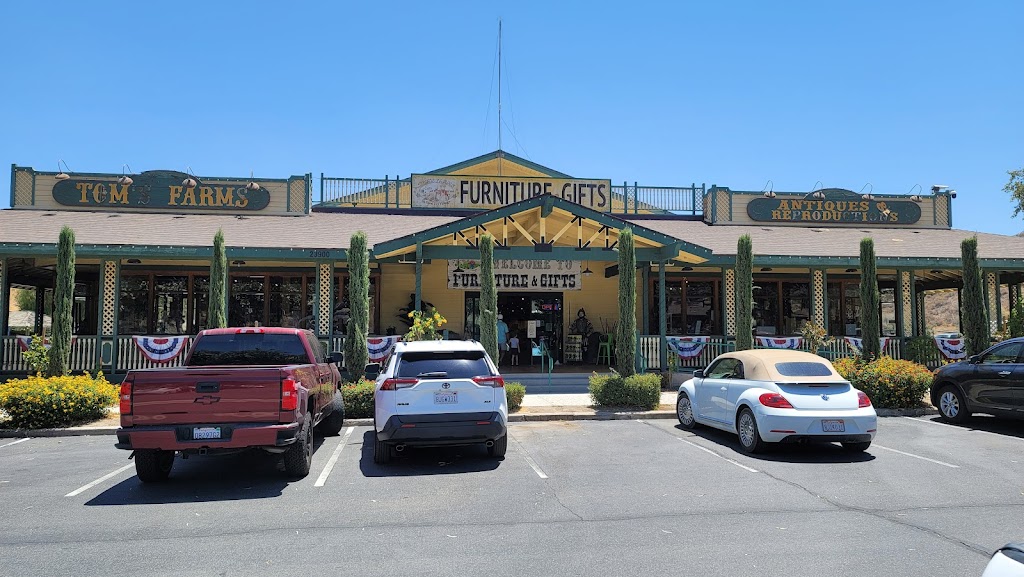 Toms Farms | restaurant | 23900 Temescal Canyon Rd, Temescal Valley, CA 92883, USA | 9512774422 OR +1 951-277-4422