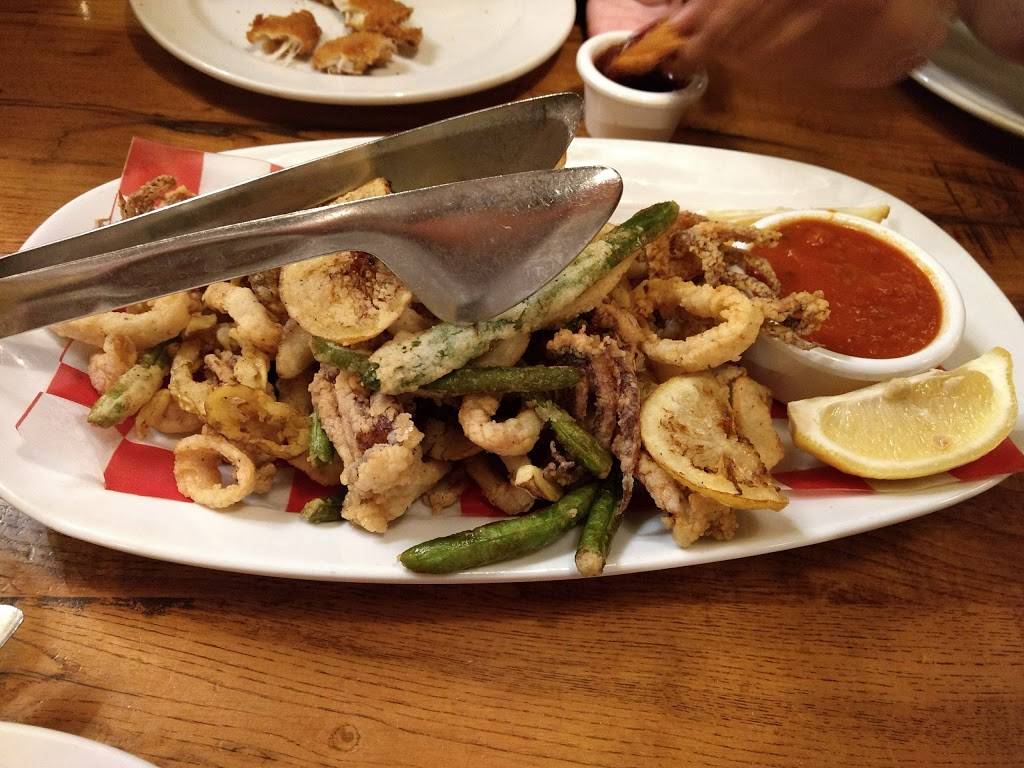 Giordanos | restaurant | 815 W Van Buren St, Chicago, IL 60607, USA | 3124211221 OR +1 312-421-1221