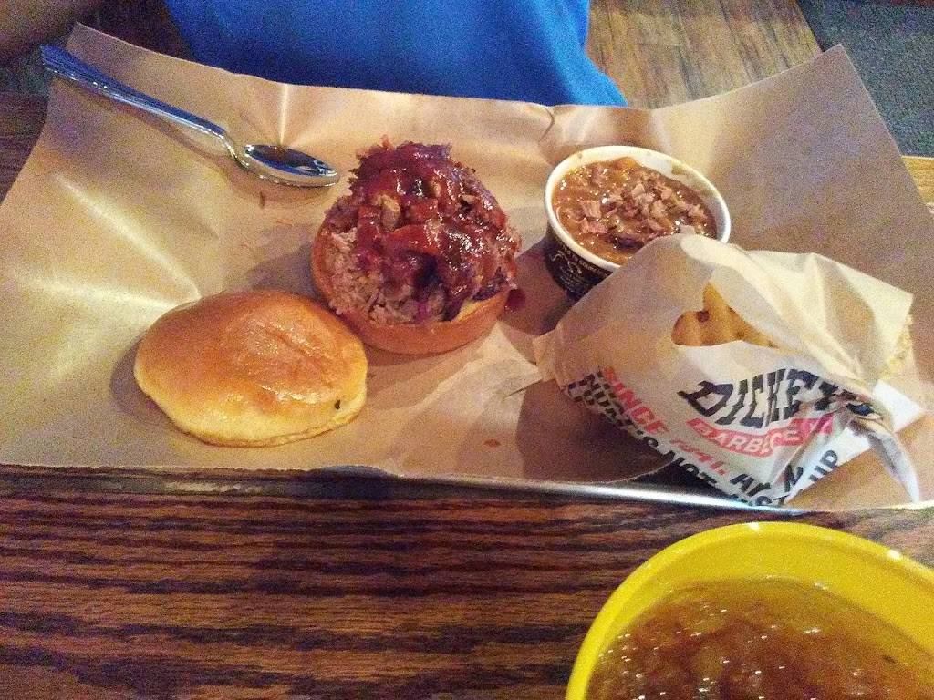 Dickeys Barbecue Pit | restaurant | 10463 Gibsonton Dr, Riverview, FL 33578, USA | 8133331773 OR +1 813-333-1773
