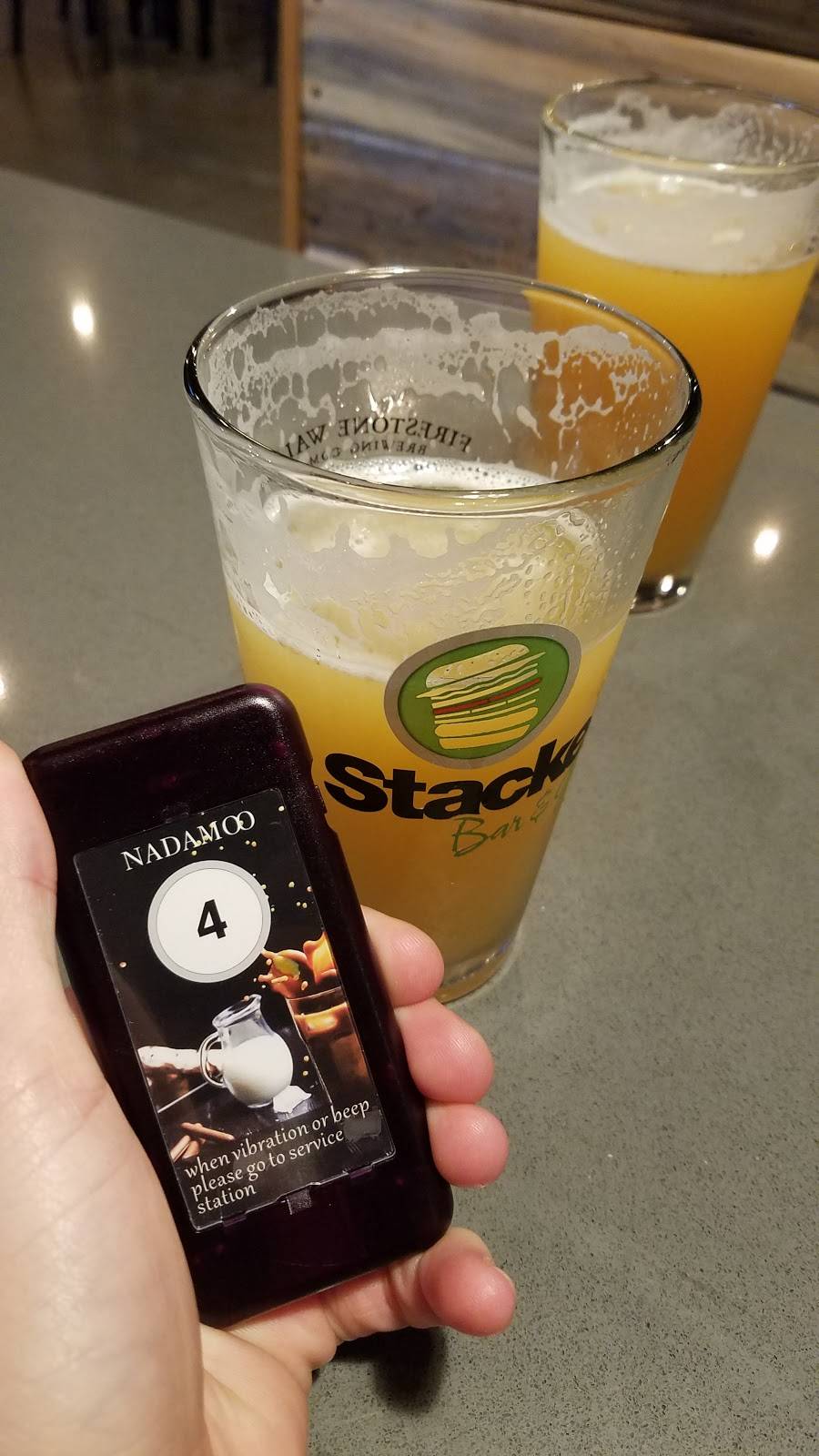 Stacked Bar And Grill | restaurant | 531 E Main St, Visalia, CA 93292, USA | 5593728480 OR +1 559-372-8480