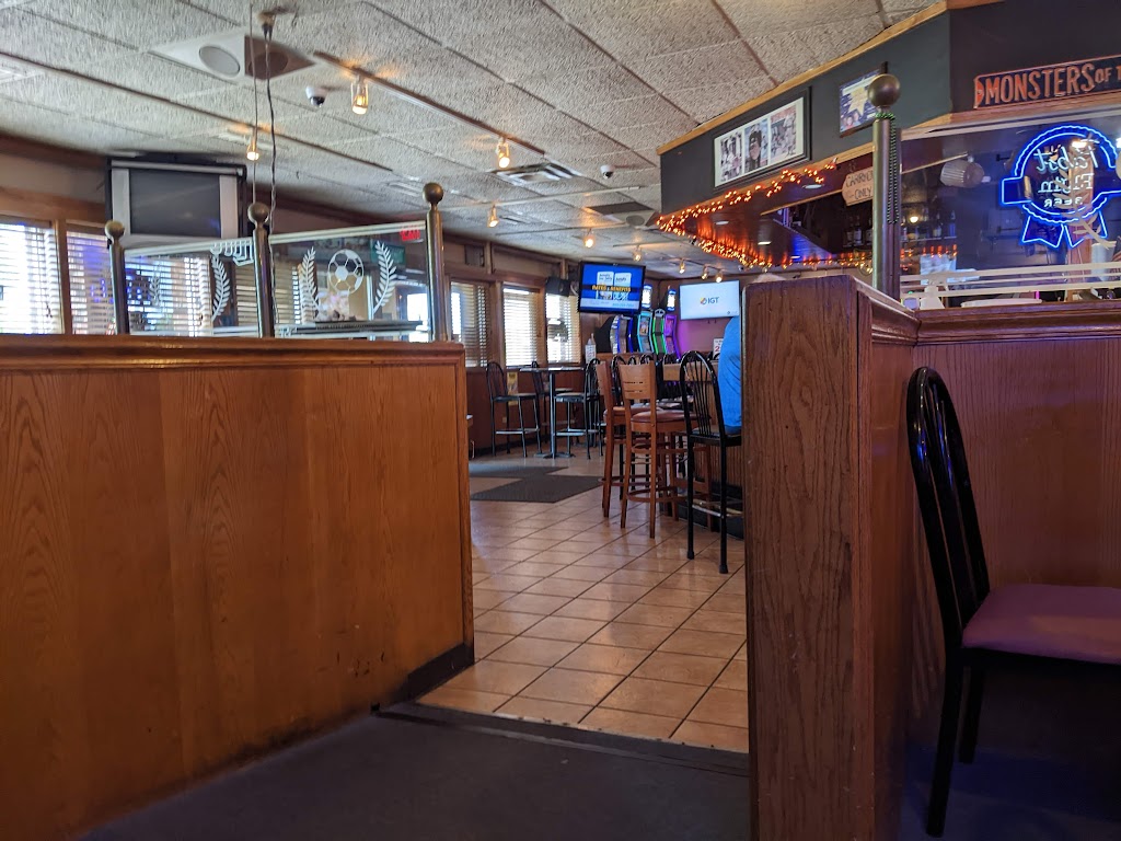 Hoopers Sports Bar & Grill | restaurant | 975 N McLean Blvd, Elgin, IL 60123, USA | 8478880094 OR +1 847-888-0094