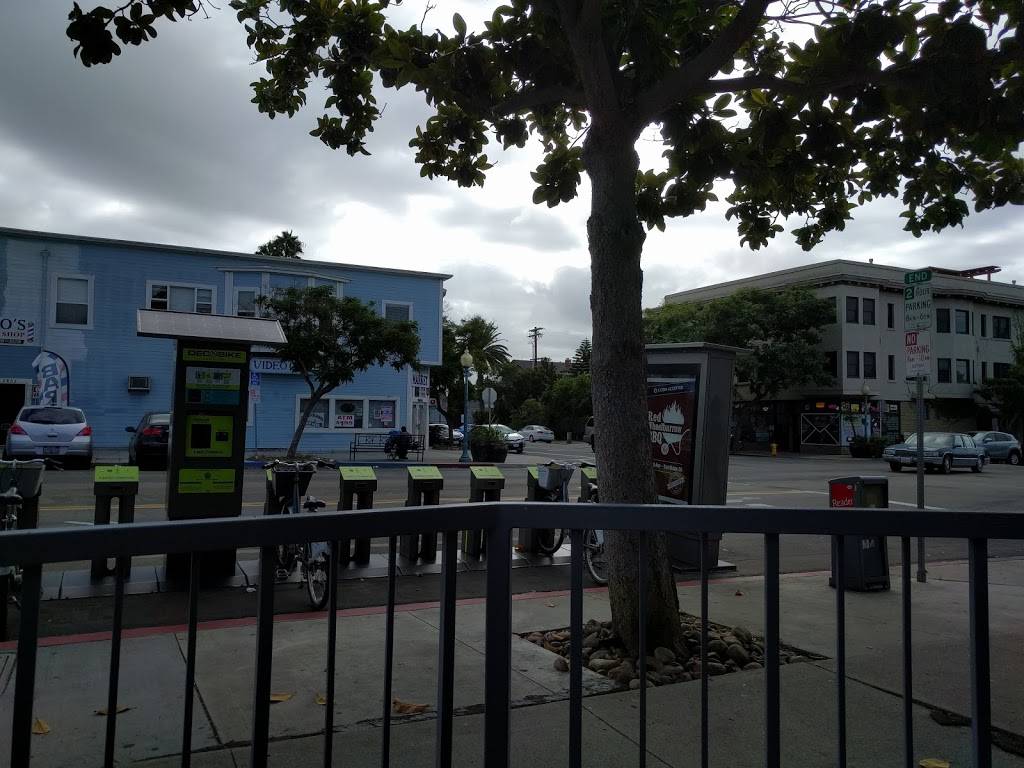 Starbucks | cafe | 1206 28th St, San Diego, CA 92102, USA | 6192317637 OR +1 619-231-7637