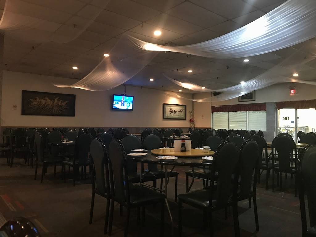 Dragon Court | restaurant | 4520 N Tryon St, Charlotte, NC 28213, USA | 7045960228 OR +1 704-596-0228