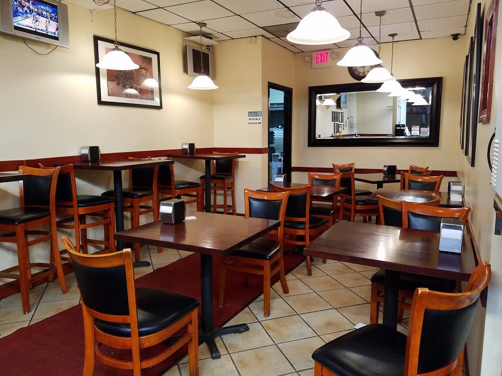 The Tomato & Cheese Co | restaurant | 892 N Main St, Randolph, MA 02368, USA | 7819868384 OR +1 781-986-8384