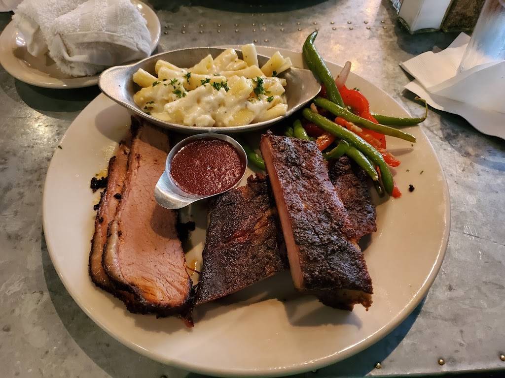 Iron Star Urban Barbecue | restaurant | 3700 N Shartel Ave, Oklahoma City, OK 73118, USA | 4055245925 OR +1 405-524-5925