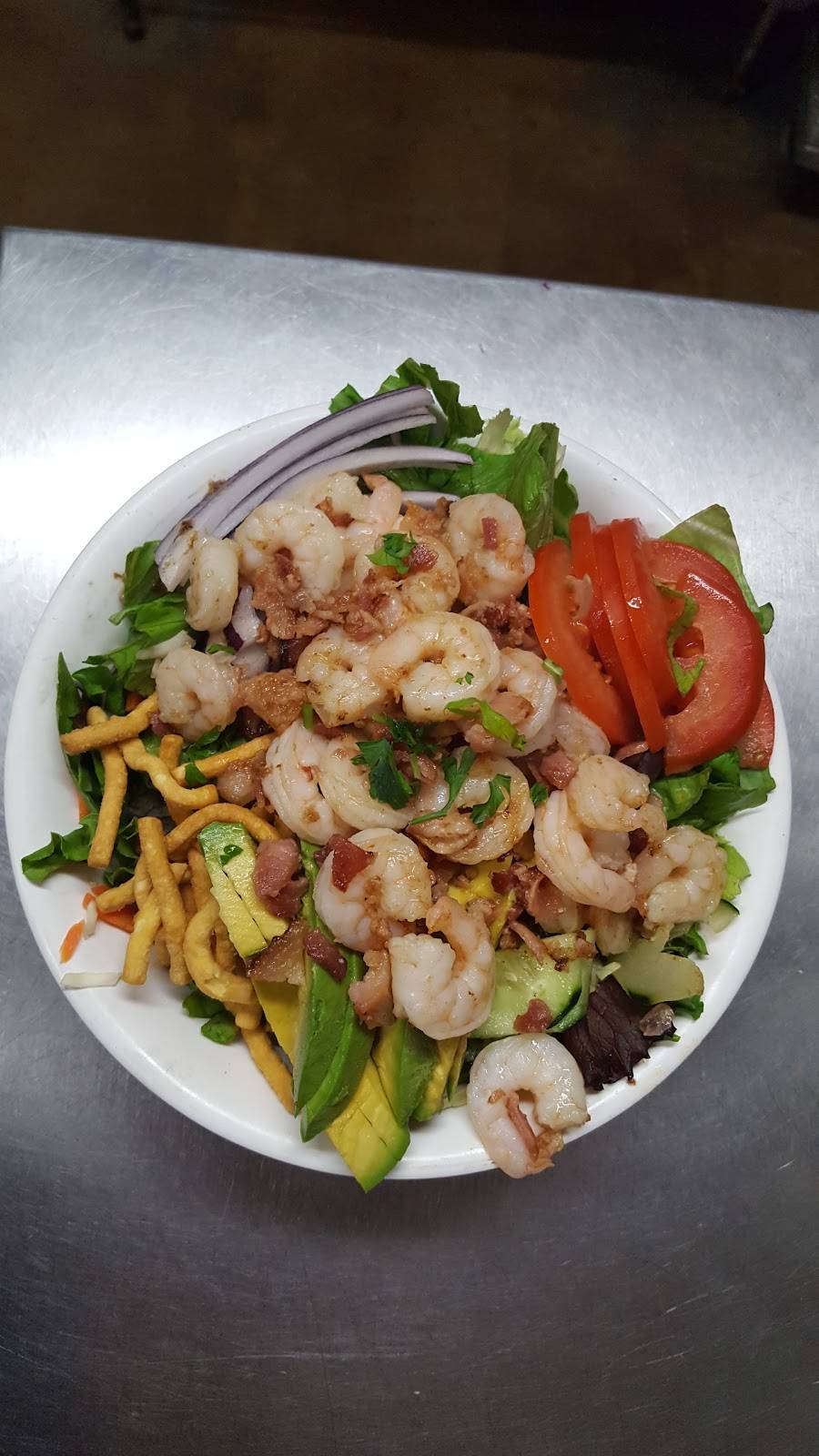 Catalina Fish Kitchen | restaurant | 670 W 17th St, Costa Mesa, CA 92627, USA | 9496458873 OR +1 949-645-8873