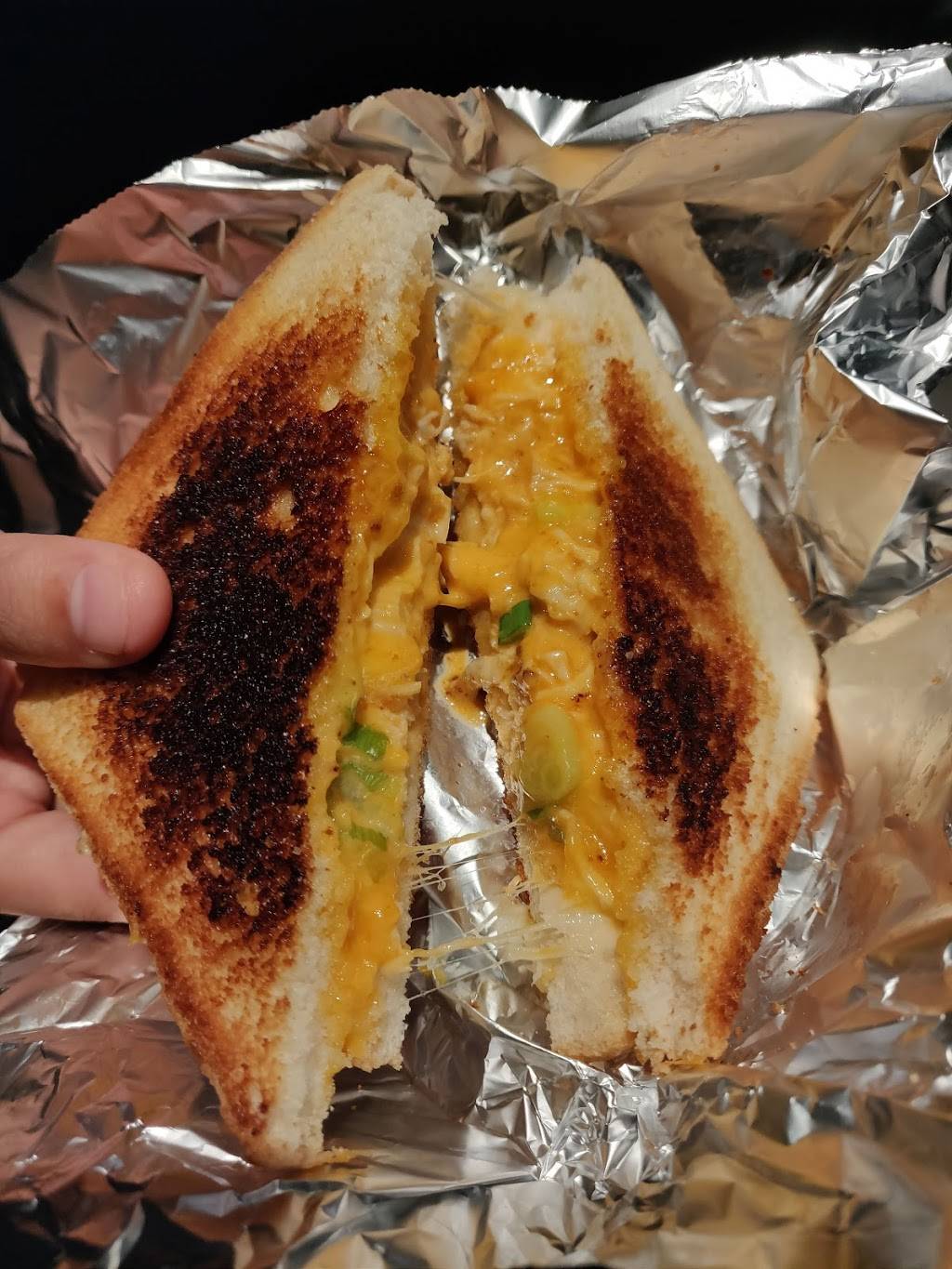 Cheeses Murphy | restaurant | 46 King St N, Waterloo, ON N2J 2W9, Canada | 5198860227 OR +1 519-886-0227