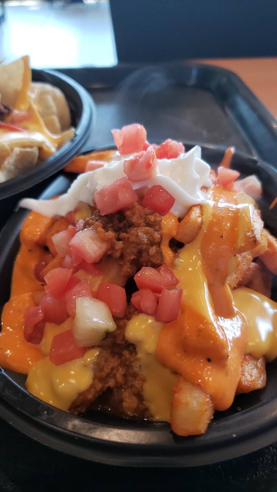 Taco Bell | meal takeaway | 1301 NY-332, Farmington, NY 14425, USA | 5853987499 OR +1 585-398-7499