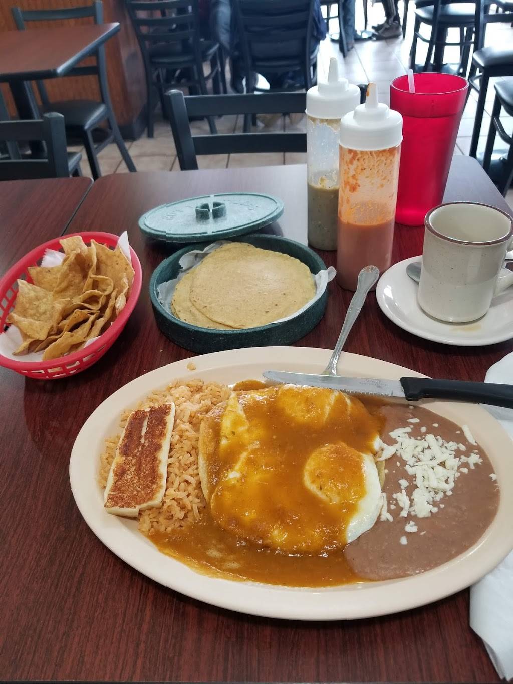 La Guerrerense Cocina Mexicana | restaurant | 4758 W Fullerton Ave, Chicago, IL 60639, USA | 7736616075 OR +1 773-661-6075