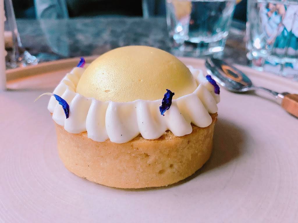 Hexagon Restaurant | restaurant | 210 Lakeshore Rd E, Oakville, ON L6M 3R7, Canada | 9058441286 OR +1 905-844-1286