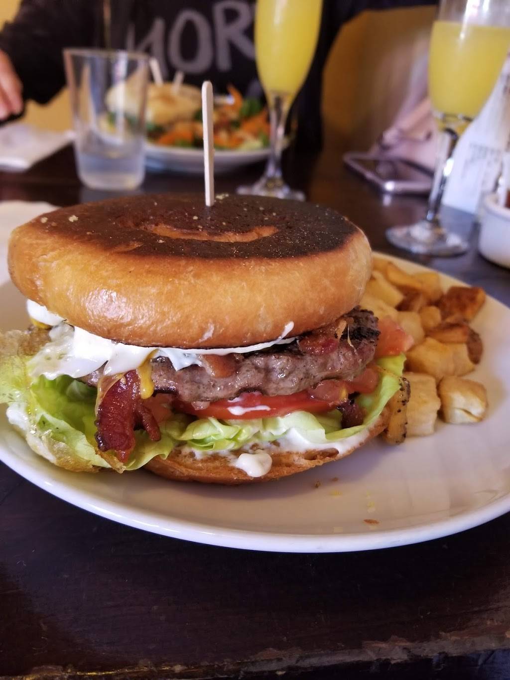 Yellow Belly | restaurant | 2611 De La Vina St, Santa Barbara, CA 93105, USA | 8057705694 OR +1 805-770-5694