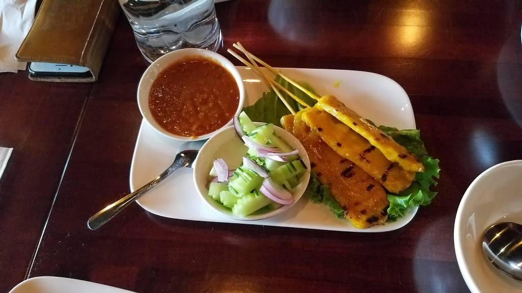 Ros Niyom Thai | restaurant | 2000 S Interstate 35 Ste C-1, Round Rock, TX 78681, USA | 5125141413 OR +1 512-514-1413