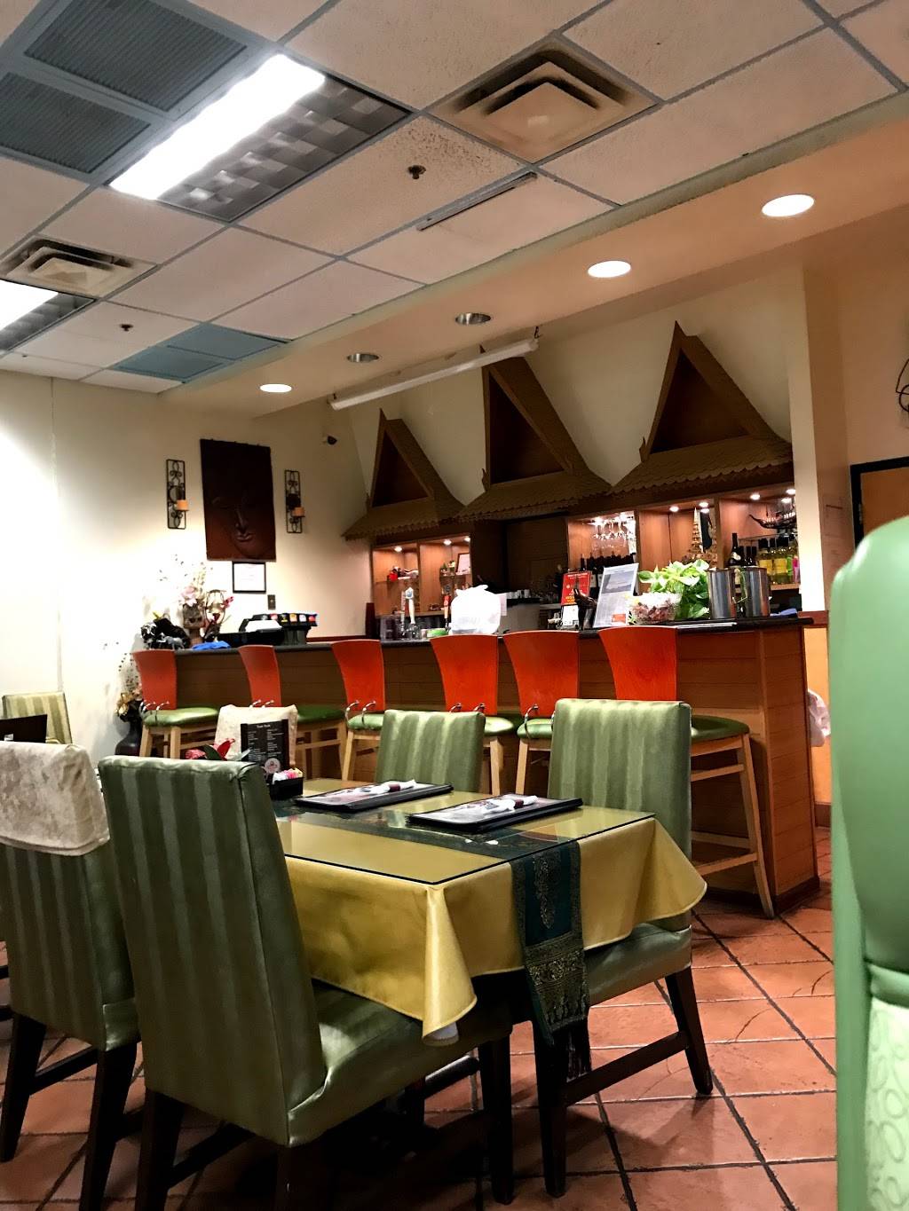 Tom Yum Thai Restaurant | restaurant | 13736 W Bell Rd, Surprise, AZ 85374, USA | 6235840449 OR +1 623-584-0449