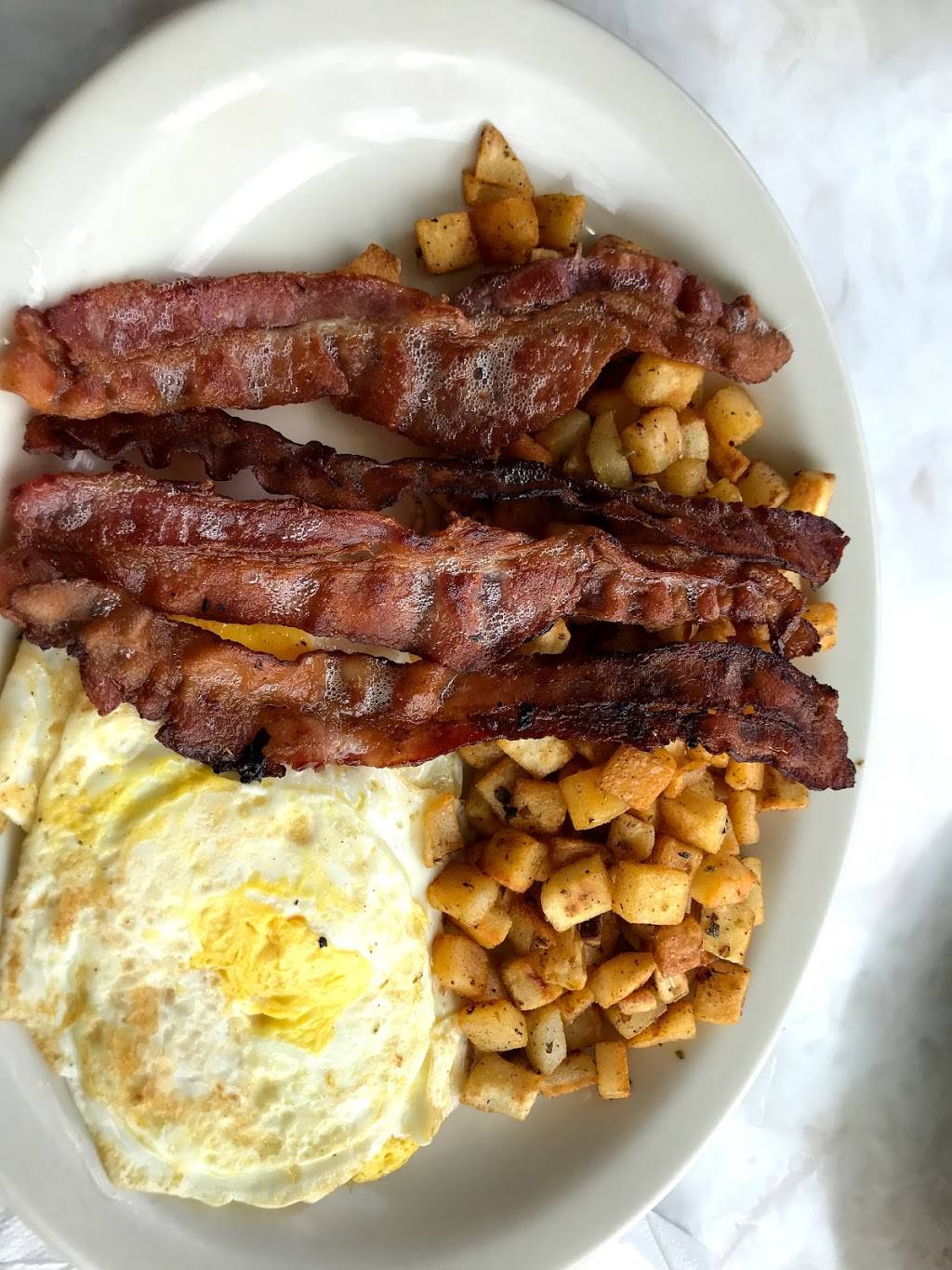 Alexs House Restaurant | restaurant | 1223 N Main St, High Point, NC 27262, USA | 3368854161 OR +1 336-885-4161