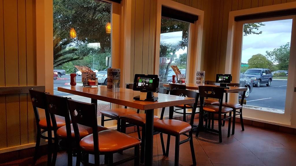 Chilis Grill & Bar | meal takeaway | 255 E Basse Rd #1100, San Antonio, TX 78209, USA | 2108041110 OR +1 210-804-1110