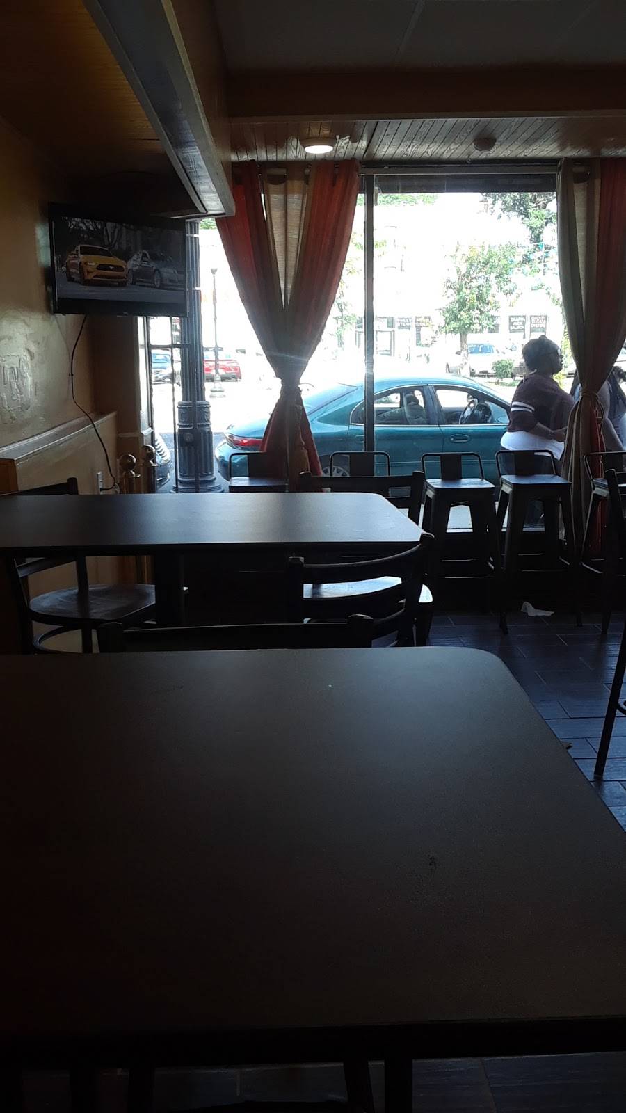 The Wrap Bar | restaurant | 8154 S Cottage Grove Ave, Chicago, IL 60619, USA | 7736332588 OR +1 773-633-2588