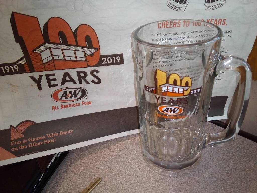 A&W Restaurant | restaurant | 1710 E Division Ave St, Barron, WI 54812, USA | 7156376500 OR +1 715-637-6500