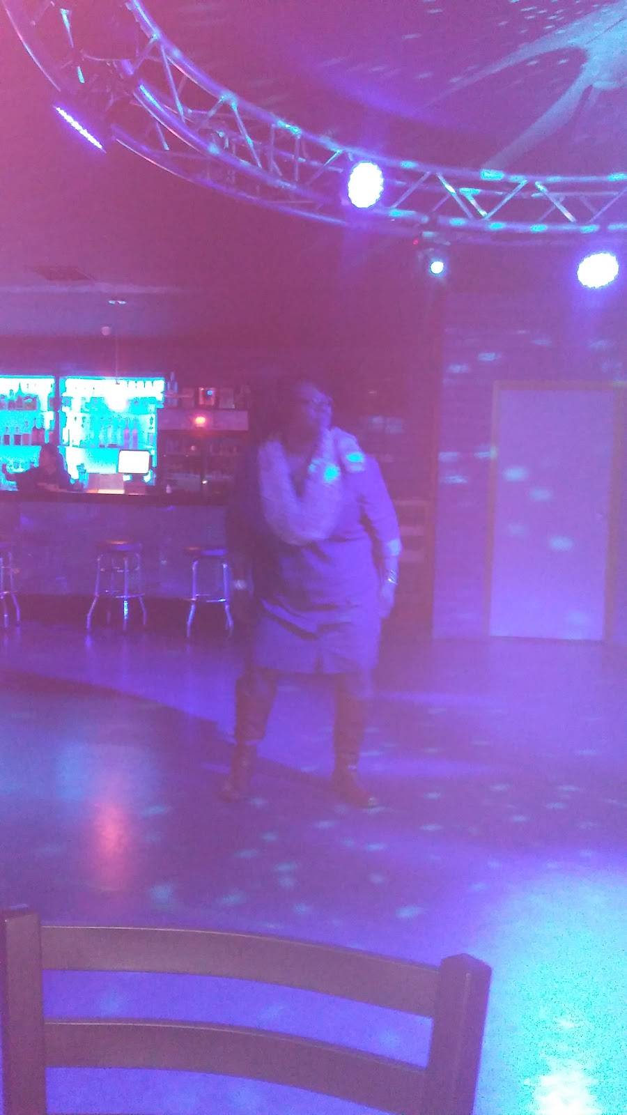 Skye Lemoore | night club | 219 E St, Lemoore, CA 93245, USA | 5596333133 OR +1 559-633-3133