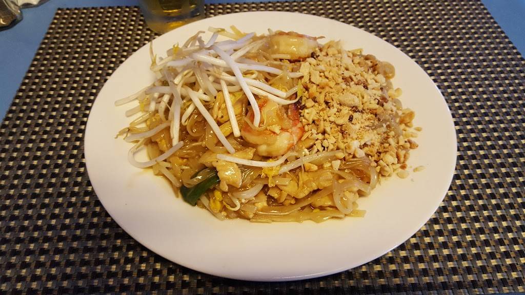 Thai Cafe | restaurant | 55 Douglas Pike, Smithfield, RI 02917, USA | 4012319462 OR +1 401-231-9462