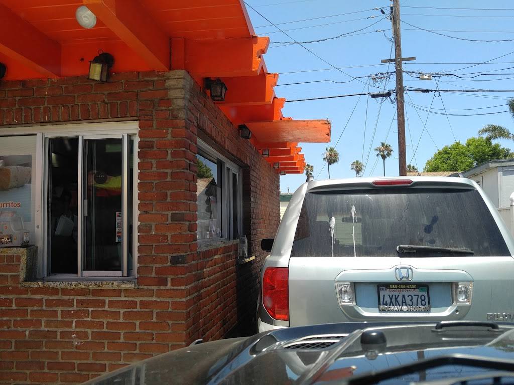 Robertos Taco Shop Ocean Beach | restaurant | 4770 Voltaire St, San Diego, CA 92107, USA | 6195231162 OR +1 619-523-1162