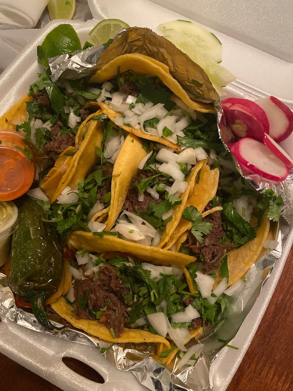 Tacos el pariente | restaurant | 9318 N Interstate Hwy 35, Austin, TX 78753, USA | 2147576134 OR +1 214-757-6134