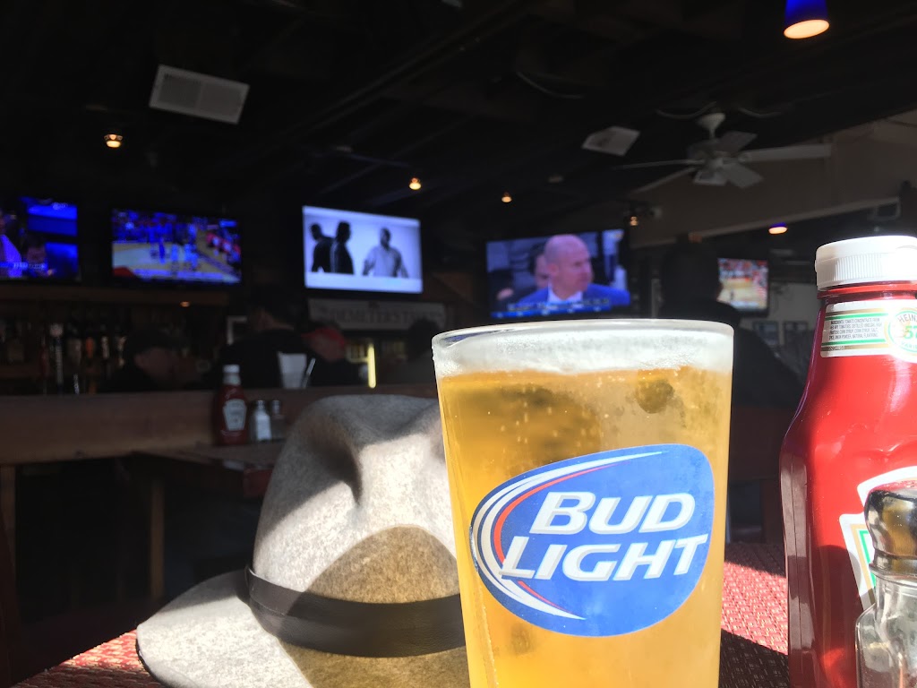 Demeters Tavern & Sports Bar | restaurant | 51 Old White Plains Rd, Tarrytown, NY 10591, USA | 9146319679 OR +1 914-631-9679