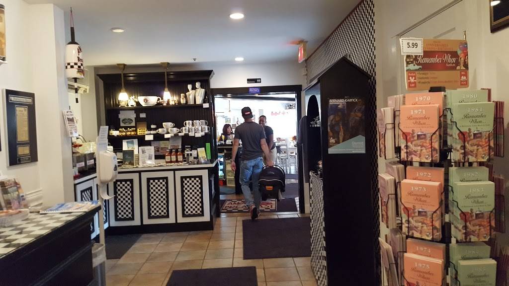 Amore Breakfast | restaurant | 87 Main Street- Box 684 At the blinking light, Ogunquit, ME 03907, USA | 2076466667 OR +1 207-646-6667