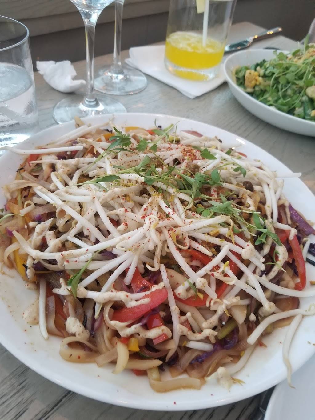 Olivers | restaurant | 1198 Coast Village Rd, Santa Barbara, CA 93108, USA | 8059690834 OR +1 805-969-0834