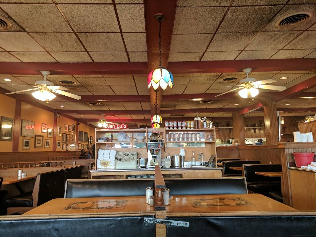 Daleys Restaurant | restaurant | 809 E 63rd St, Chicago, IL 60637, USA | 7736436670 OR +1 773-643-6670