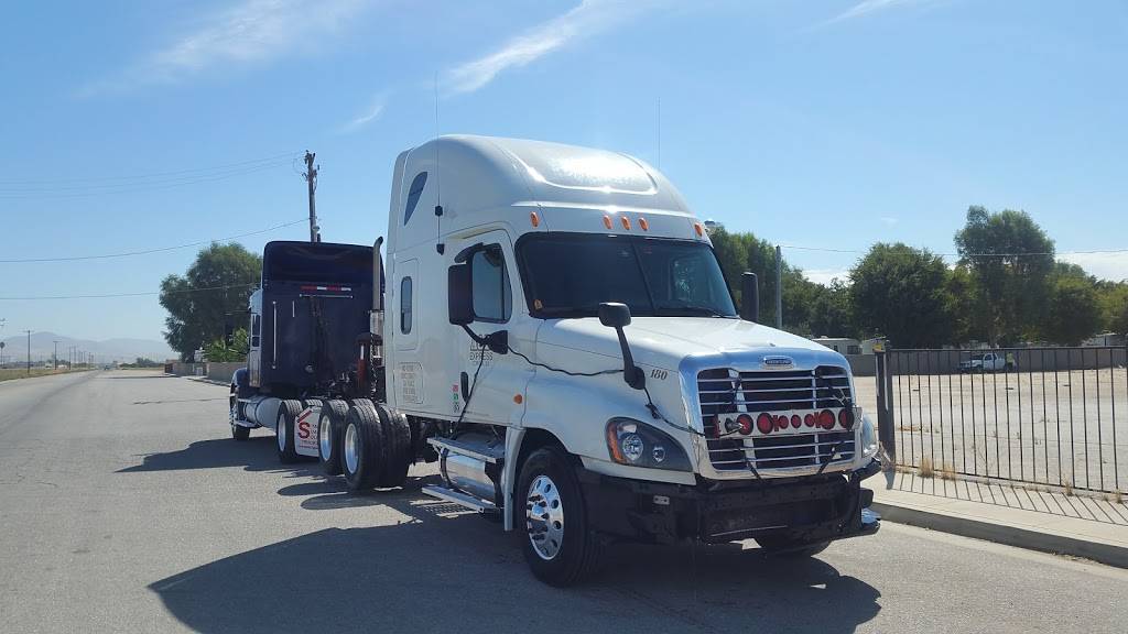 Subway | restaurant | 8346 E Brundage Ln, Bakersfield, CA 93307, USA | 6613663300 OR +1 661-366-3300