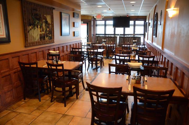 Tree Guys Pizza Pub | restaurant | 101 E Irving Park Rd, Itasca, IL 60143, USA | 6307734990 OR +1 630-773-4990