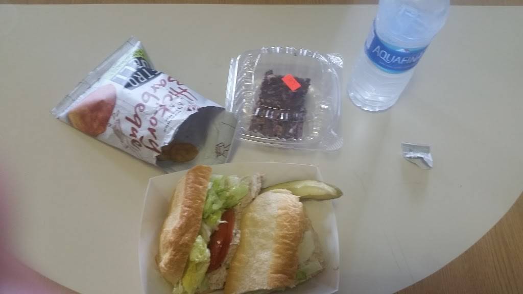 Sandwich City | restaurant | 1441 E Summit St, Crown Point, IN 46307, USA | 2196611700 OR +1 219-661-1700