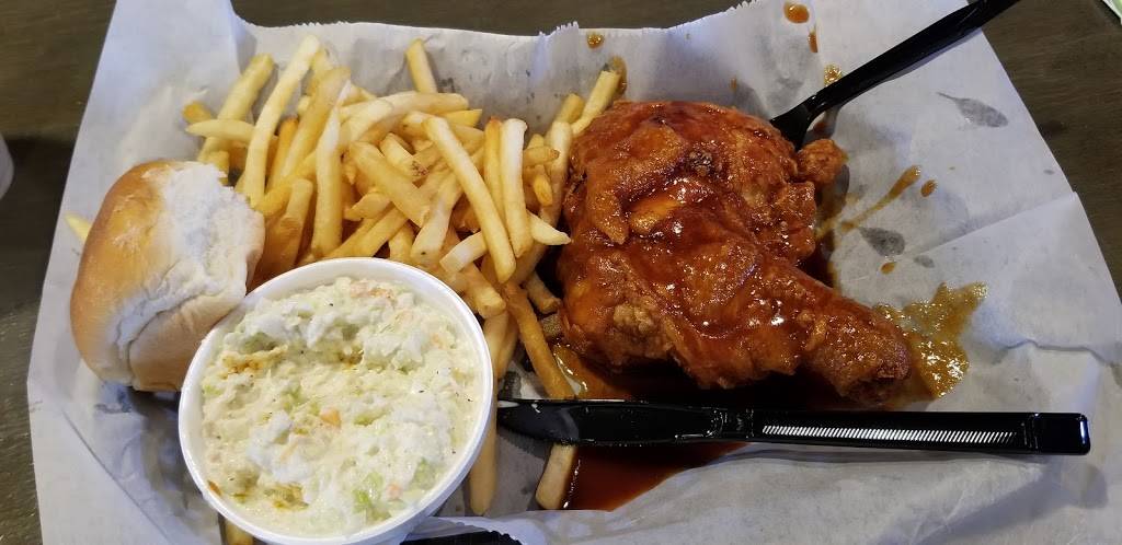 Big Eds Chicken Pit | restaurant | 105 W Peachtree Dr, High Point, NC 27262, USA | 3368697584 OR +1 336-869-7584