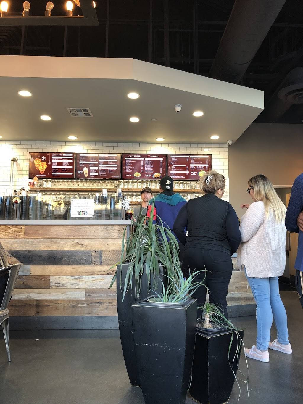 Hiccups | cafe | 552 E Carson St #103, Carson, CA 90745, USA | 3106841926 OR +1 310-684-1926