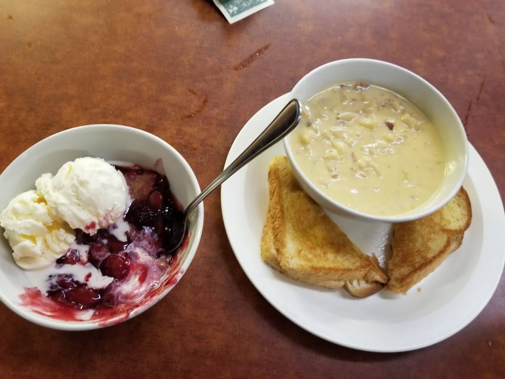 Brunzeez Cafe | restaurant | 209 W Main St, Ava, IL 62907, USA | 6184269822 OR +1 618-426-9822