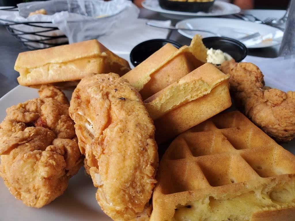 LuLus Waterfront Grille | restaurant | 301 Roscoe Blvd N, Ponte Vedra Beach, FL 32082, USA | 9042850139 OR +1 904-285-0139