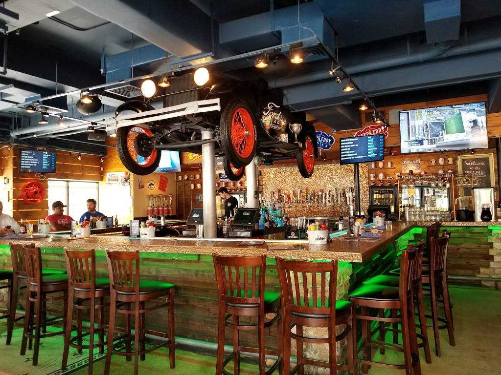 Fords Garage | restaurant | 2207 First St, Fort Myers, FL 33901, USA | 2393323673 OR +1 239-332-3673