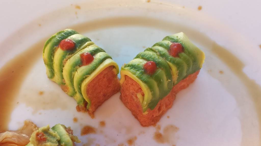 Inlet Seafood Restaurant | restaurant | 541 E Lake Dr, Montauk, NY 11954, USA | 6316684272 OR +1 631-668-4272