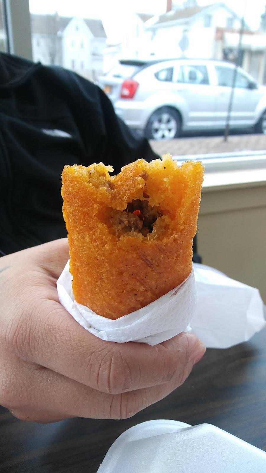 El Pilon Criollo | restaurant | 973 N Clinton Ave, Rochester, NY 14621, USA | 5853387930 OR +1 585-338-7930