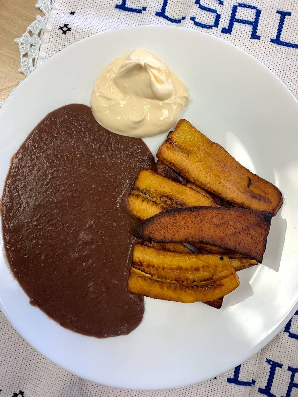 Mi lindo El Salvador | restaurant | 6666 Long Beach Blvd, Long Beach, CA 90805, USA | 2138421047 OR +1 213-842-1047