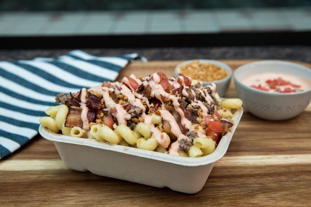 Macarollin | restaurant | 832 Emerson St, Rochester, NY 14613, USA | 5854585788 OR +1 585-458-5788