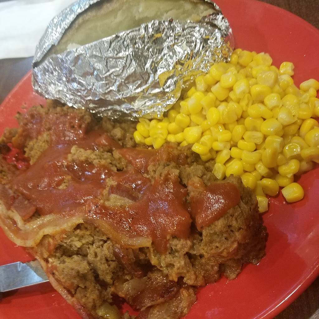 Michael and Moms | restaurant | 301 N Reynolds Hwy 359, Orange Grove, TX 78372, USA | 3613843000 OR +1 361-384-3000