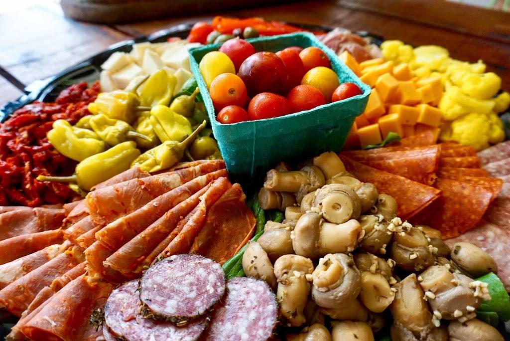 McKennas Market Cambridge | restaurant | 705 Wheeling Ave, Cambridge, OH 43725, USA | 7404320123 OR +1 740-432-0123